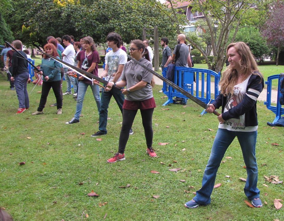 Practicando con la espada medieval en el Festival Celsius.